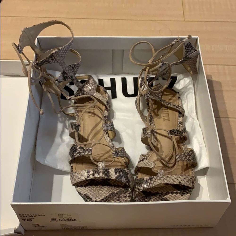 Schultz Erline Gladiator Sandal Size 7